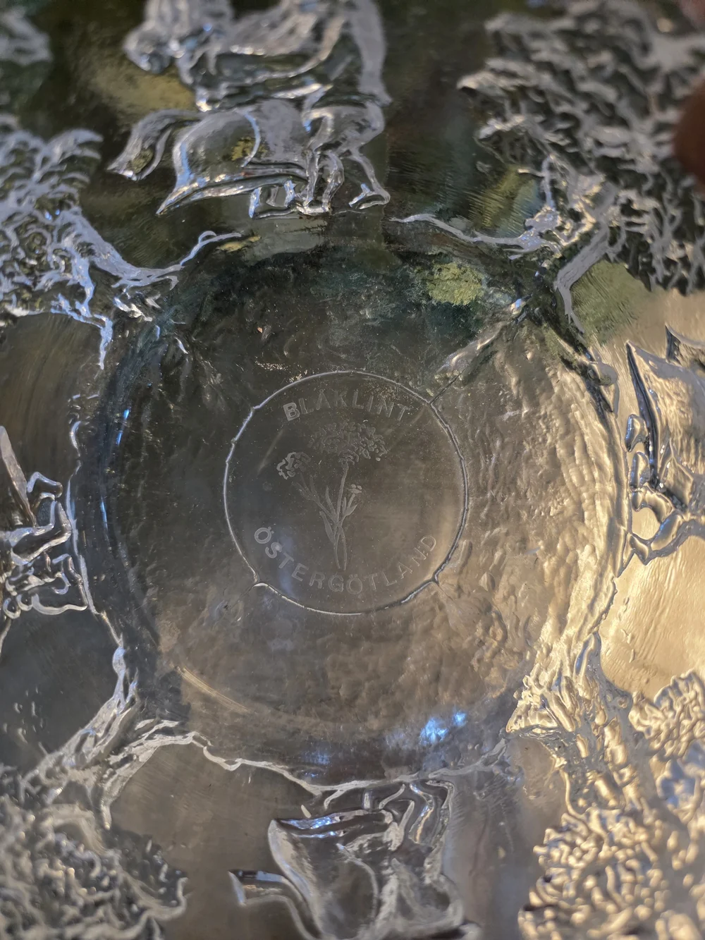Clear Textured Glass Serving Bowl - Elegant Home Dining Serveware
